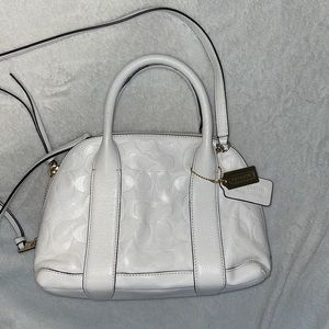COACH WHITE C LEATHER PURSE